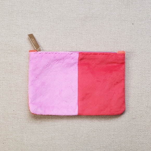 ipsy Bag Bundle - Picture 6 of 11